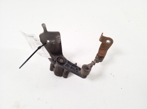 Ford Mustang Mach-E Mach-E (2020–2026) Rear hub sensor LJ9C5B690AB - 2