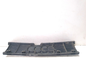 AUDI 80 [B4] (1978–1986) Kühlergrill 811853655D - 3