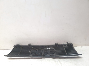 AUDI 80 [B4] (1978–1986) Kühlergrill 811853655D - 7