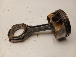 Piston and its parts - A2780300320