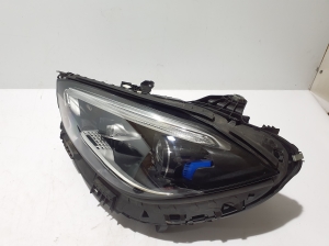 Mercedes Benz C-Class 206 (2021–2026) Esituli A2069062505 - 4