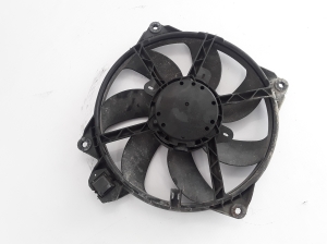  Cooling fan 