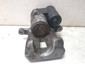 Volkswagen Passat B6 (2005–2010) Rear brake caliper - 2