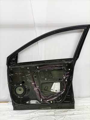 TOYOTA RAV 4 A4 (2012–2018) Priekšējās durvis 6711142070 - 2