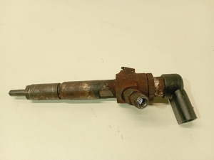   Fuel injector  - 4m5q9f593ad 