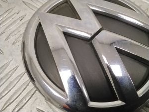 Volkswagen Transporter T5 (2003–2015) Emblem 2K5853630A - 4