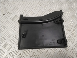 VOLVO V60 (2010–2018) Batterieabdeckung 31202084 - 4