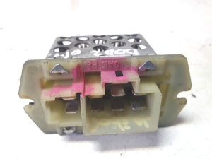 Dodge Grand Caravan IV (2001–2007) Gebläsewiderstand 04885583AA - 4