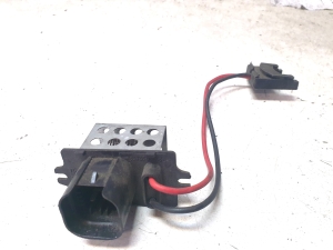 Cabin shoulder motor resistance - 9092609859