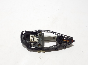 BMW X5 G05 (2018–2026) Rear side door exterior handle and its parts - 3