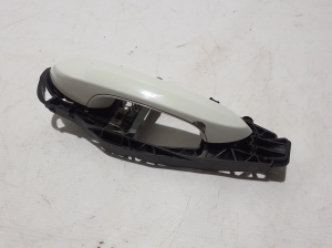BMW X5 G05 (2018–2026) Rear side door exterior handle and its parts - 4