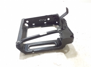 BMW X5 G05 (2018–2026) Intercooler bracket 7421884 - 4