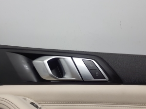 BMW X5 G05 (2018–2026) Priekšējo durvju apšuvums 9473850 - 6