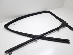 Citroen Jumpy (2016–2026) Esiukse klaasi sisemine liist 9808655780 - 6
