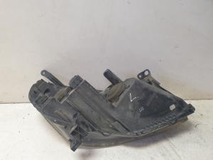 Opel Zafira B (2005–2014) Priekšējais lukturis 24451052 - 3