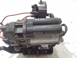 AUDI Q8 (2018–2026) Luftfederung Kompressor 4M0616005H - 3