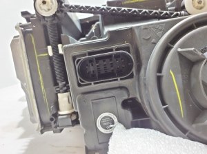 Mercedes Benz GLE-Class 167 (2019–2026) Esituli A1679062704 - 4