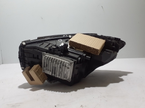 Mercedes Benz C-Class 206 (2021–2026) Esituli A2069063003 - 11