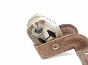 Porsche Cayenne (2010–2017) Muffler bracket 7L6253147 - 2