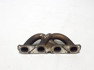 Exhaust manifold - 8681196