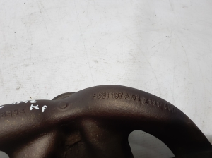 Exhaust manifold - 8681197