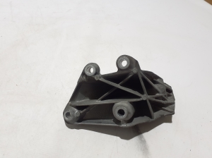 BMW X5 G05 (2018–2026) Mootori kinnitus 6871208 - 2