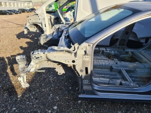 Opel Corsa F (2019–2026) Front outrigger - 2