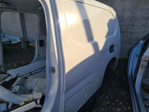 Opel Combo E (2018–2026) Tagumine poritiib ja selle osad - 2