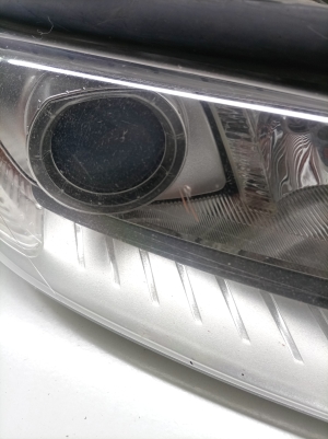 VOLVO V70 III (2007–2017) Headlight 31214348 - 2
