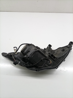 TOYOTA Auris E18 (2012–2018) Scheinwerfer und seine Teile 8115002E20 - 8