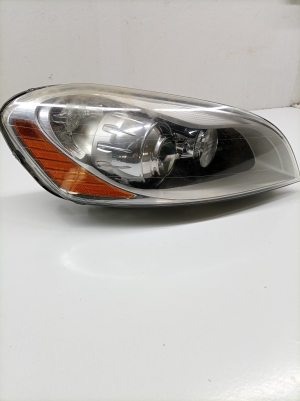 VOLVO XC60 (2008–2017) Esituli 30763136 - 7
