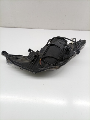 TOYOTA Auris E18 (2012–2018) Scheinwerfer vorne 8111002E20 - 2