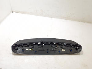 AUDI Q8 (2018–2026) Tailgate spoiler 4M8827933G - 3