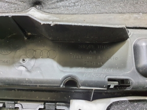 AUDI Q8 (2018–2026) Trunk lid trim panel 4M8867973A - 2