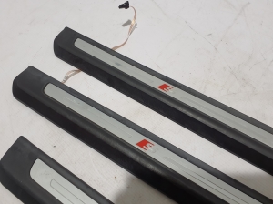 AUDI Q8 (2018–2026) Inner sill trim 4M8947405A - 3