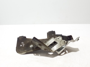 BMW X5 G05 (2018–2026) Halter Kotflügel vorne 7418220 - 5