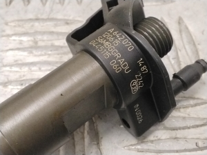 Mercedes Benz G-Class 463 (1990–2018) Kütusepihusti A6420701487 - 2