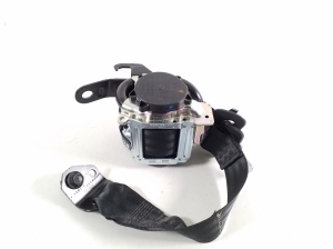 Rear seat belt - LJ8BA611E51AB