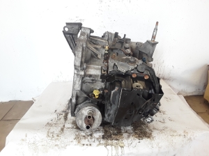 RENAULT Espace IV (2002–2014) Getriebe 8200165215 - 2