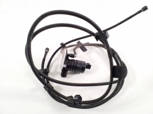 Ford Mustang Mach-E Mach-E (2020–2026) Front windshield washer pump M1PB17K624AA - 2
