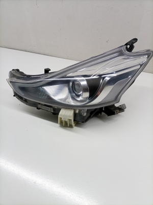 TOYOTA Prius W50 (2015–2020) Headlight and its parts KOITO4768 - 2