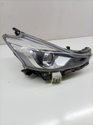 TOYOTA Prius W50 (2015–2020) Esituli KOITO4768 - 2