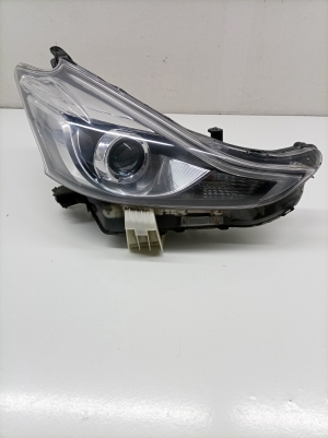Headlight - KOITO4768