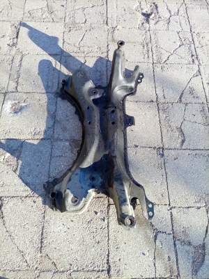 TOYOTA RAV 4 A4 (2012–2018) Eesmine alusraam 5120178010 - 4