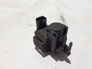 AUDI Q8 (2018–2026) Solenoid 06M906629 - 3