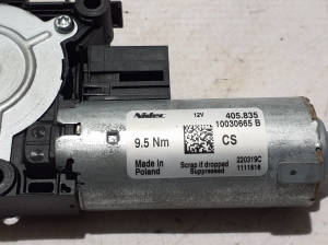 BMW X5 G05 (2018–2026) Schiebedachmotor 10030665B - 3