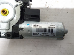 BMW X5 G05 (2018–2026) Schiebedachmotor 10030665B - 3
