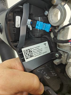 Tesla Model Y Y (2020–2026) Lenkrad 162659900c - 2