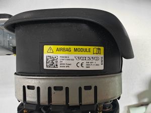 VOLVO V90 (2016–2026) Dashboard and its parts 31688125 - 3