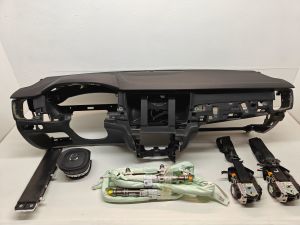 Dashboard and its parts - 31688125